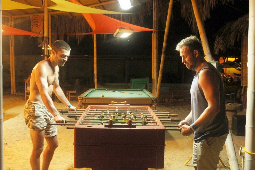 Psygon Surf Camp Hostel Mancora Εξωτερικό φωτογραφία